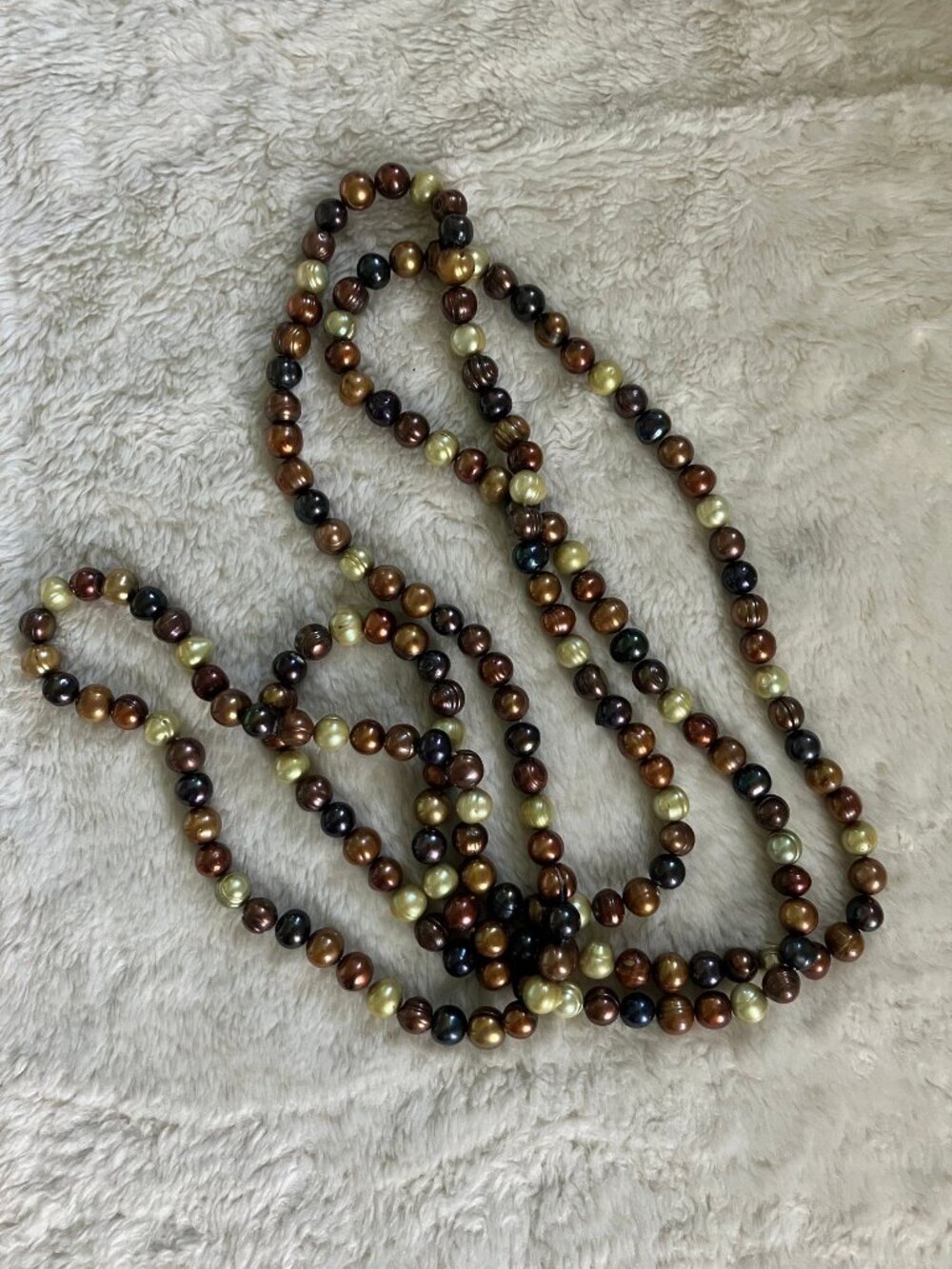 18inch Freshwater Pearl Necklace, beige-chocolate-brown colored. 8 mm